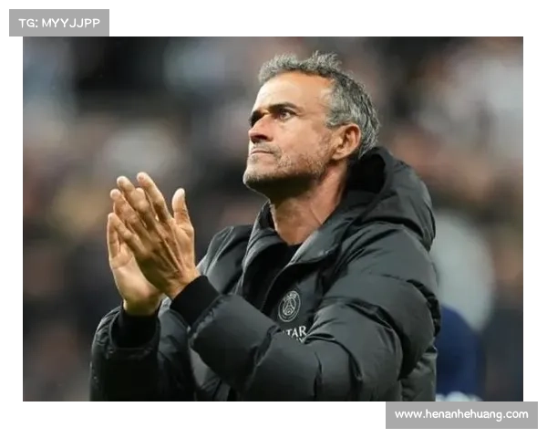 恩里克兑现承诺，与病愈球迷共庆冠军时刻